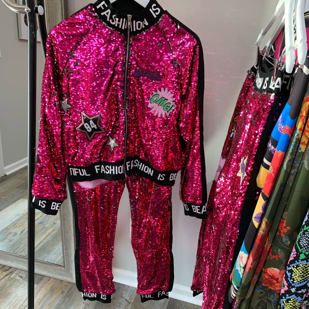 NWT 2PC Sequin Jogger
